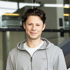 Herr  Daniel Dieser
