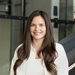 Frau  Marijana Gregurević